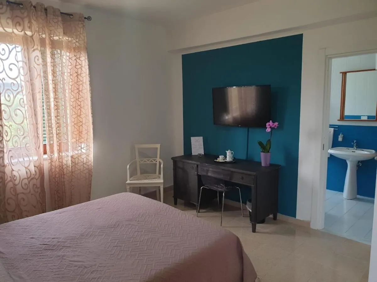 VILLA MARTA a due passi dalla clinica ortopedica Rizzoli e da Villa Santa Teresa Bagheria