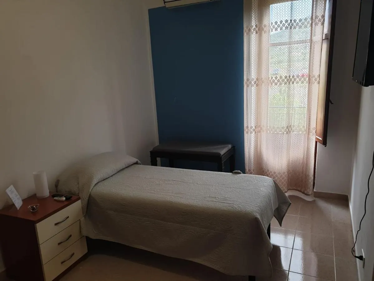 VILLA MARTA a due passi dalla clinica ortopedica Rizzoli e da Villa Santa Teresa Bagheria 0*,  Italia